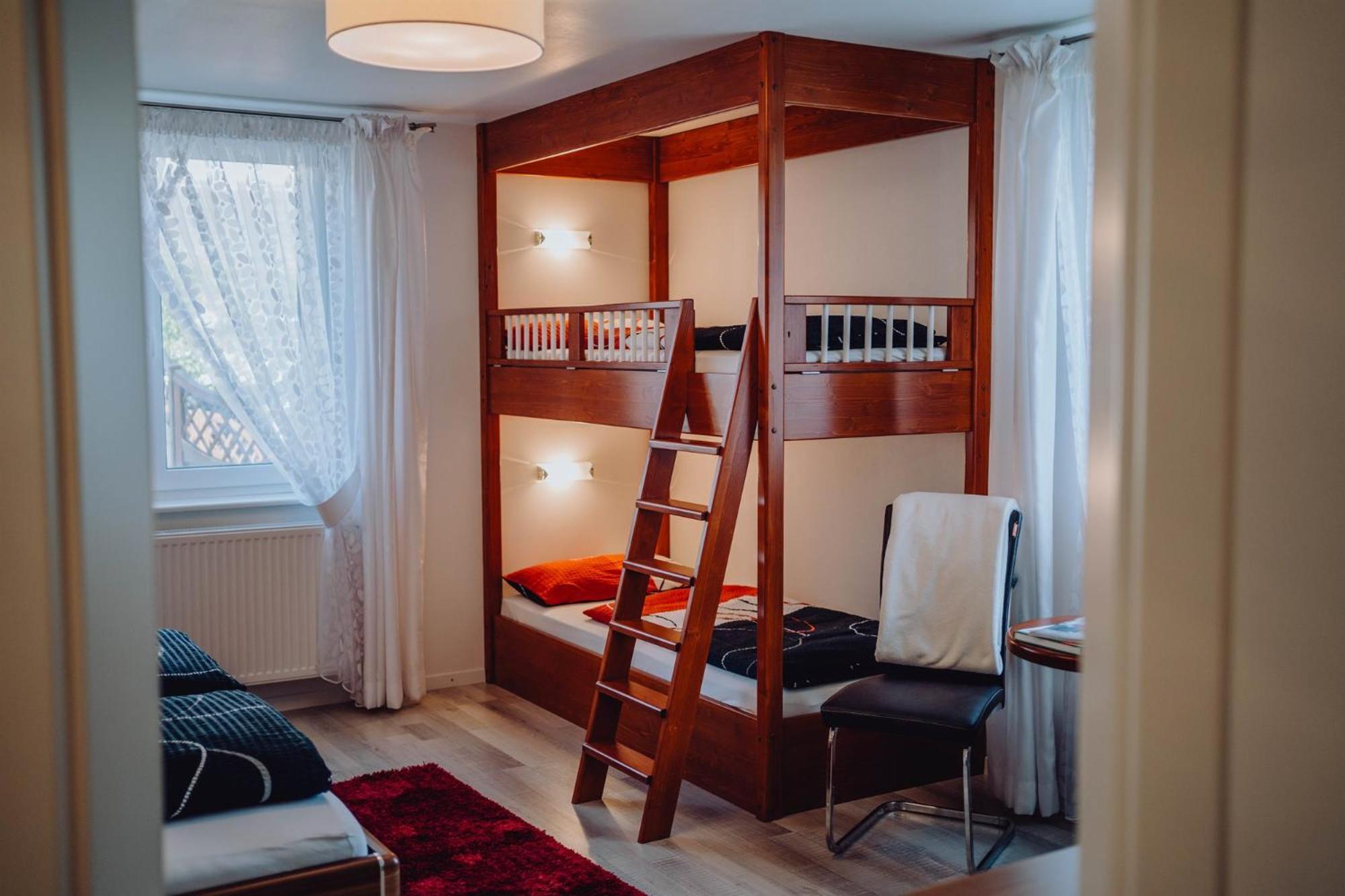 Pension Sterntaler Rheinhausen Ngoại thất bức ảnh